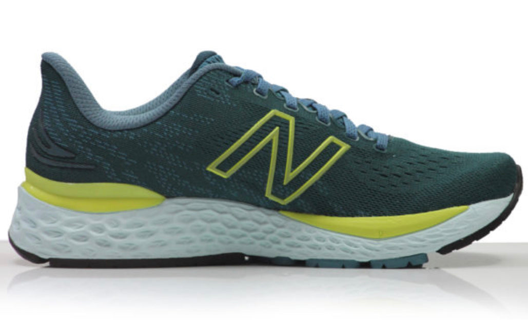 New Balance Men s Wide Fit Trainer M880V11