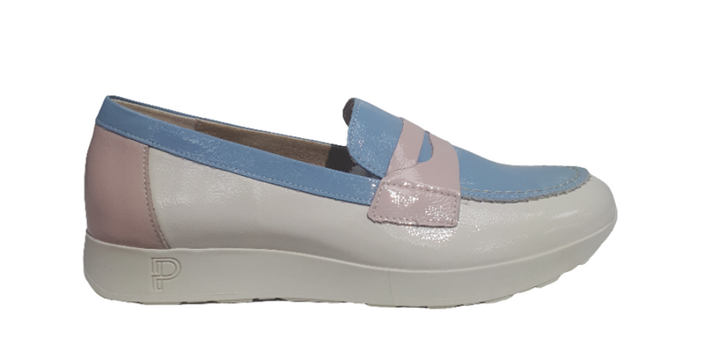 Pitillos Ladies Slip On Low Wedge Shoe 10420